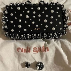 Cult Gaia Clutch - Broken